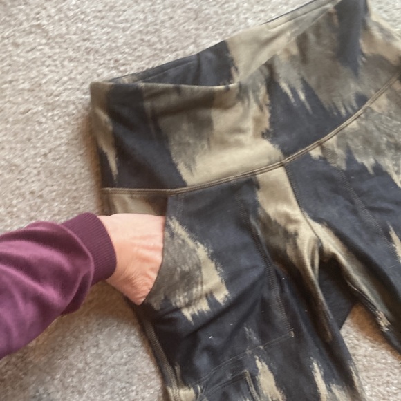 Alpine design Size small yoga fitness leggings with pockets - Picture 4 of 8